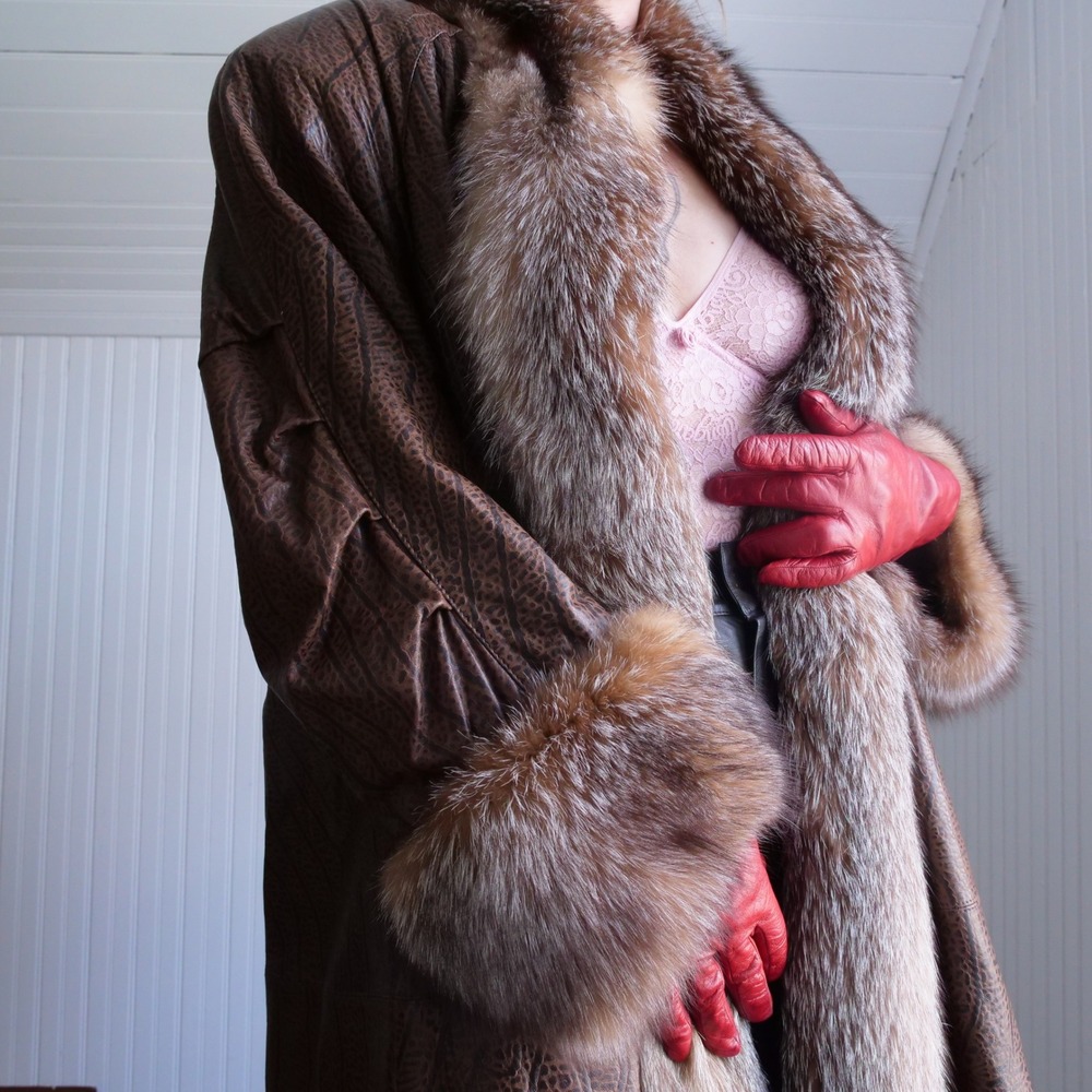 AMAZING vintage 80s brown leather fox fur trimmed long coat shaved beaver lining - Picture 2 of 11